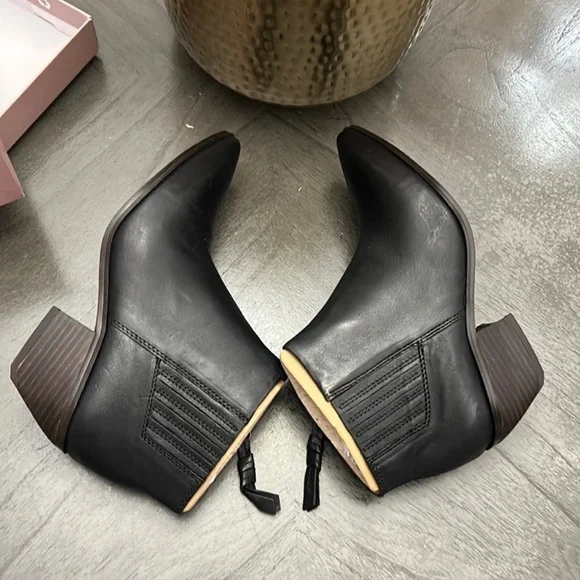 Franco Sarto Women's Spur Pointed Toe Ankle Boot - Picture 9 of 9